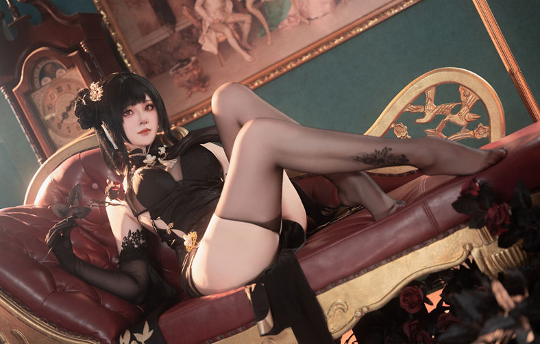 Natsuko夏夏子化身镇海女王——《碧蓝航线·镇海旗袍》写真惊艳登场，东方韵味与优雅并存💮✨