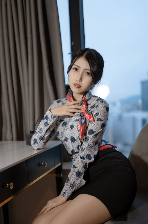 不呆猫 东航空姐制服[66P1V-1.6G]