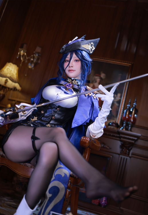 水淼aqua 原神克洛琳德 COS——二次元幻想交织的高能造型演绎指南