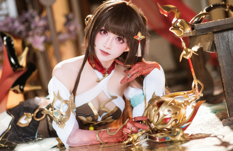 Tomoyo酱的星轨幻彩——灵砂化身的温柔与神秘交汇