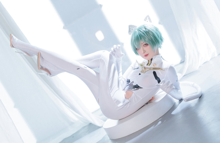 封疆疆v cos｜纳希莫夫上将登场，碧蓝航线系指挥官气场拉满