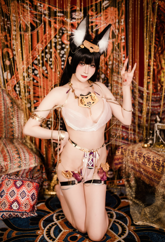 兔胖胖min Cos舞台全开｜武藏舞娘的二次元浪漫瞬间