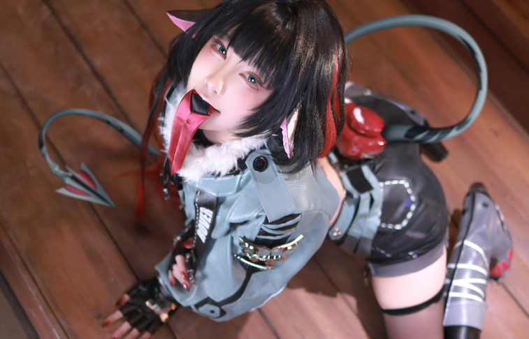 水淼aqua Cosplay记录|走进《绝区零》简杜的街区式二次元美学