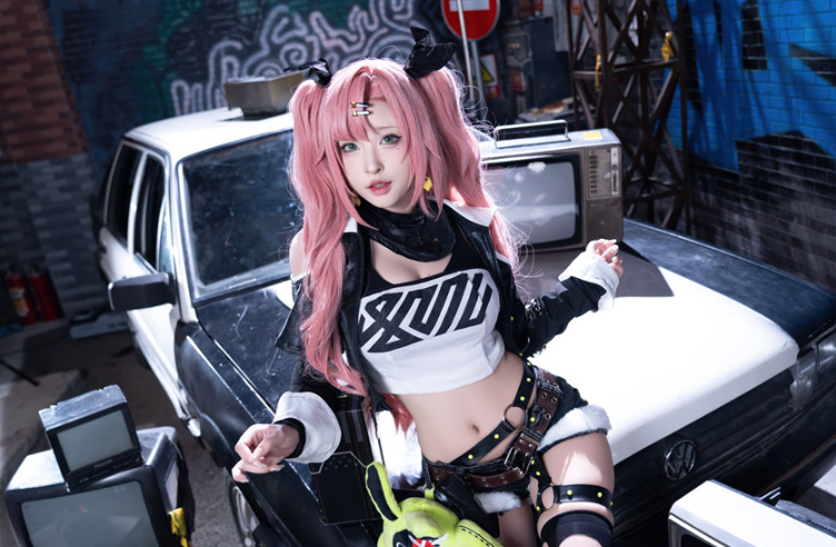 清水由乃cos绝区零妮可｜特殊感与少女魅力的双重交错