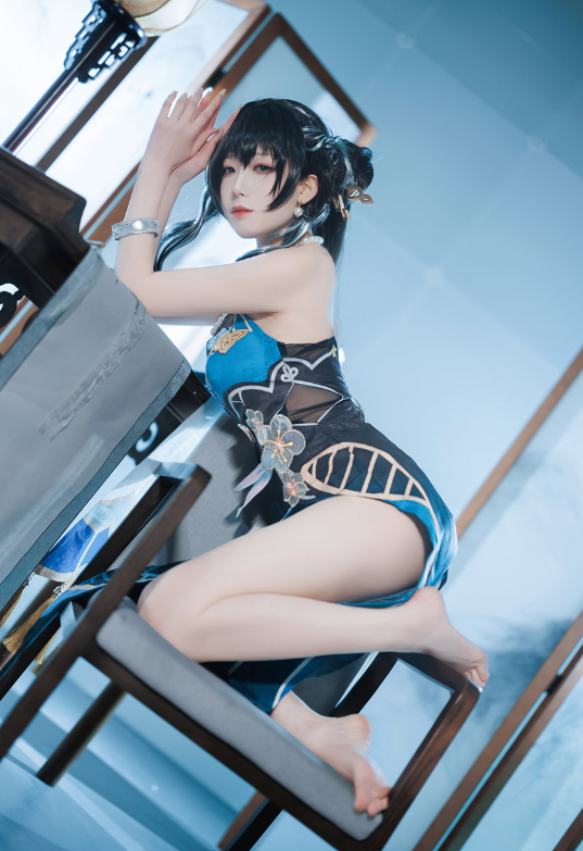 封疆疆v Cosplay阮梅｜理性与温度并存的星穹星空展开