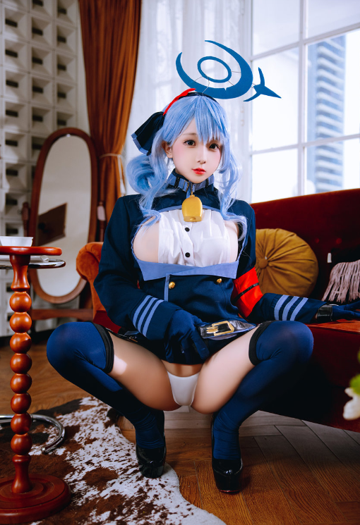 日奈娇Cosplay｜天雨亚子的校园失控瞬间