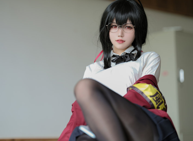 小仓千代w Cosplay｜大凤JK的校园气场，被她走成主角路线