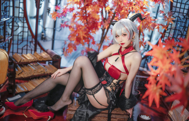 骨牙路子野Cosplay|埃吉尔旗袍的低语，锋芒藏在温柔之下