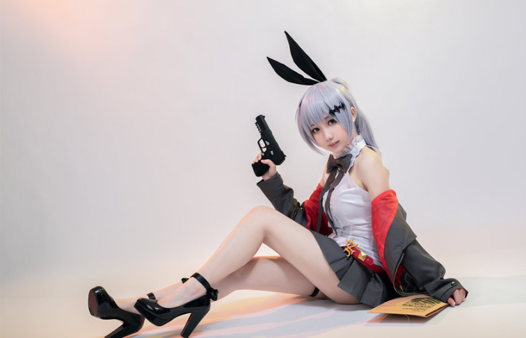 小木曾AYA Cosplay｜少女前线·FN57 的冷静锋线