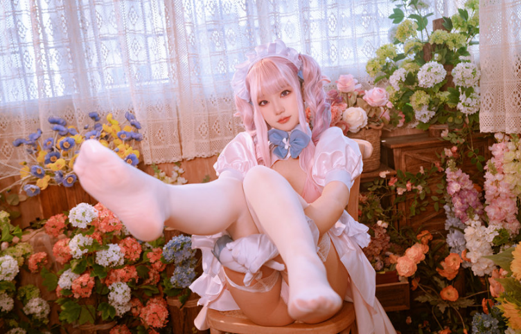 七七娜娜子 普利茅斯女仆 [40P-305MB]