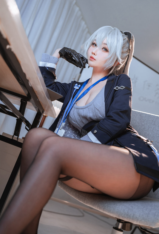 rioko凉凉子Cosplay|布洛妮娅OL·大鸭鸭的宁静锋线