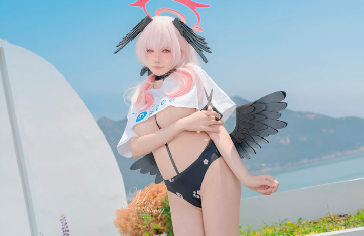 咬一口兔娘 下江小春 泳裝 [96P-2V2.40GB]