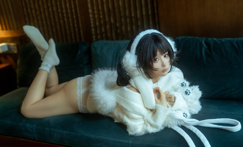 蠢沫沫 白毛衣 [18P1V-992MB]