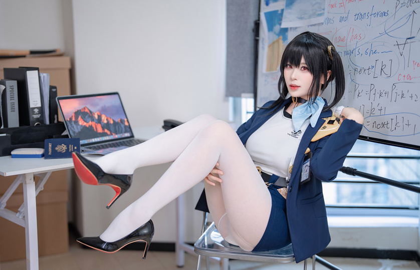 轩萧学姐 Nikke胜利女神 索拉[50P-161M]