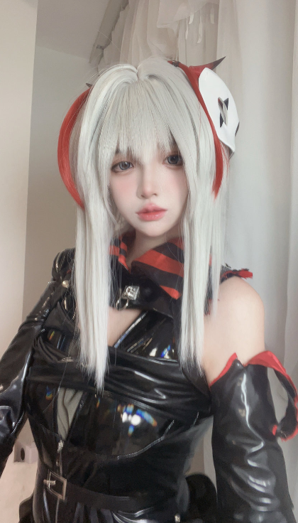 疯猫ss 明日方舟 W [33P-65M]