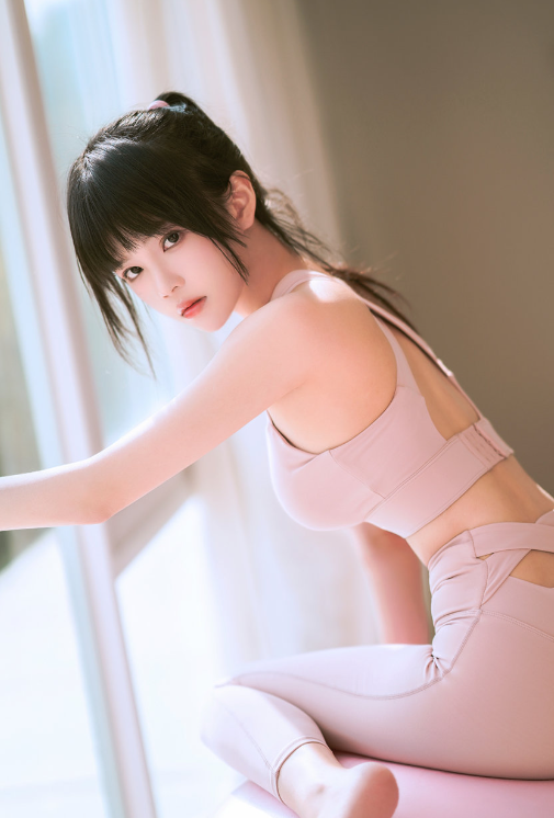 桜桃喵 粉嫩瑜伽服[45P-282MB]