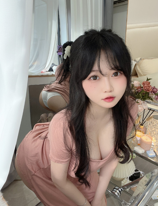 是依酱吖 人妻 [31P4V-197MB]