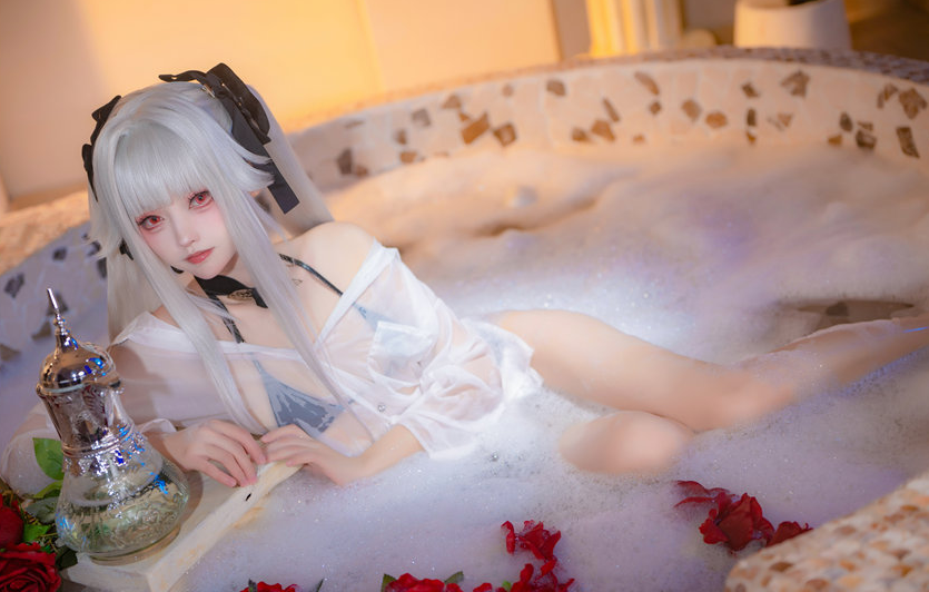 大大卷卷小卷 美少女万华镜 水池 [34P1V-994M]