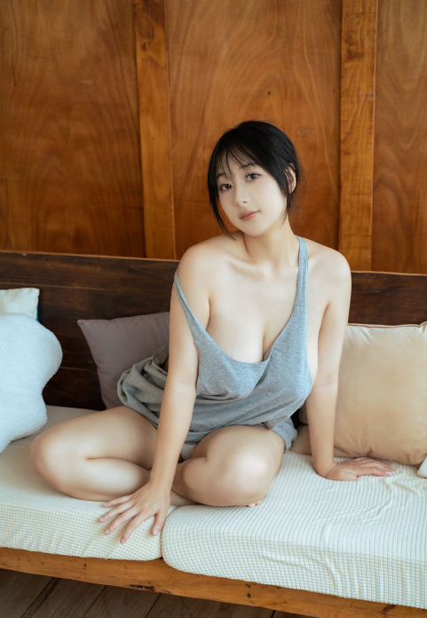 浅安安 灰背心椰奶[60P-730MB]