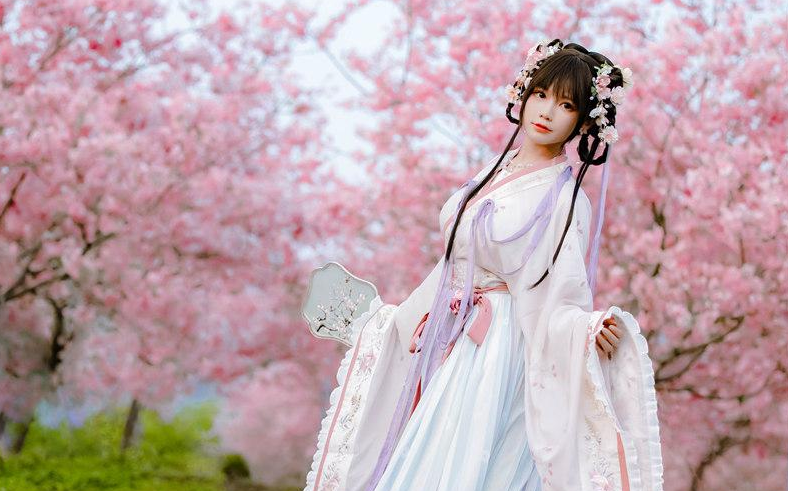Nyako喵子 樱花汉服 花神祈愿 [52P-219MB]